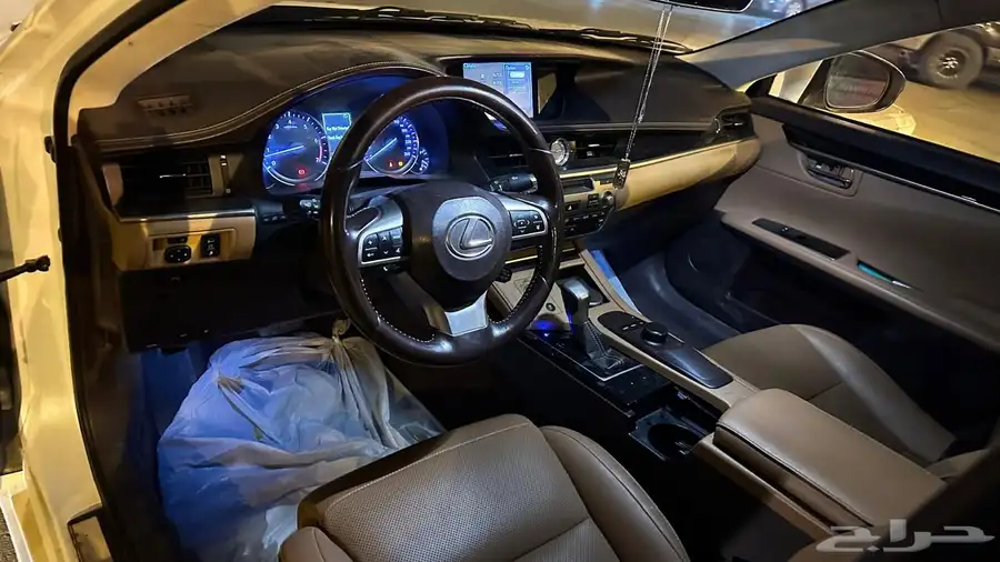 لكزس ES 350 2016 11