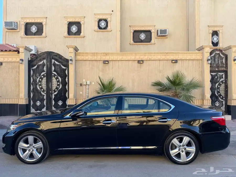 لكزس ls460L 2011 3