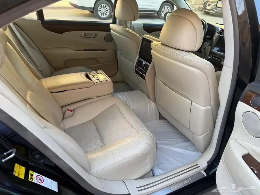 لكزس ls460L 2011 9