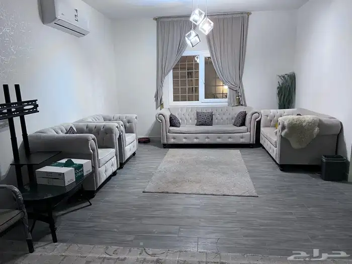 للبيع فلة زاوية   ضاحية خزام حي المطار 2