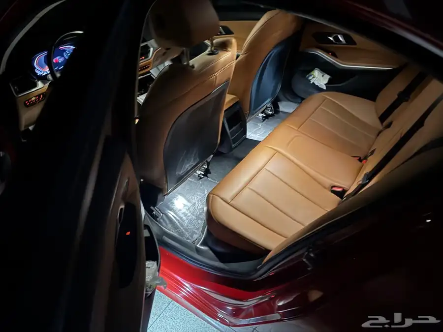 BMW 320i 7