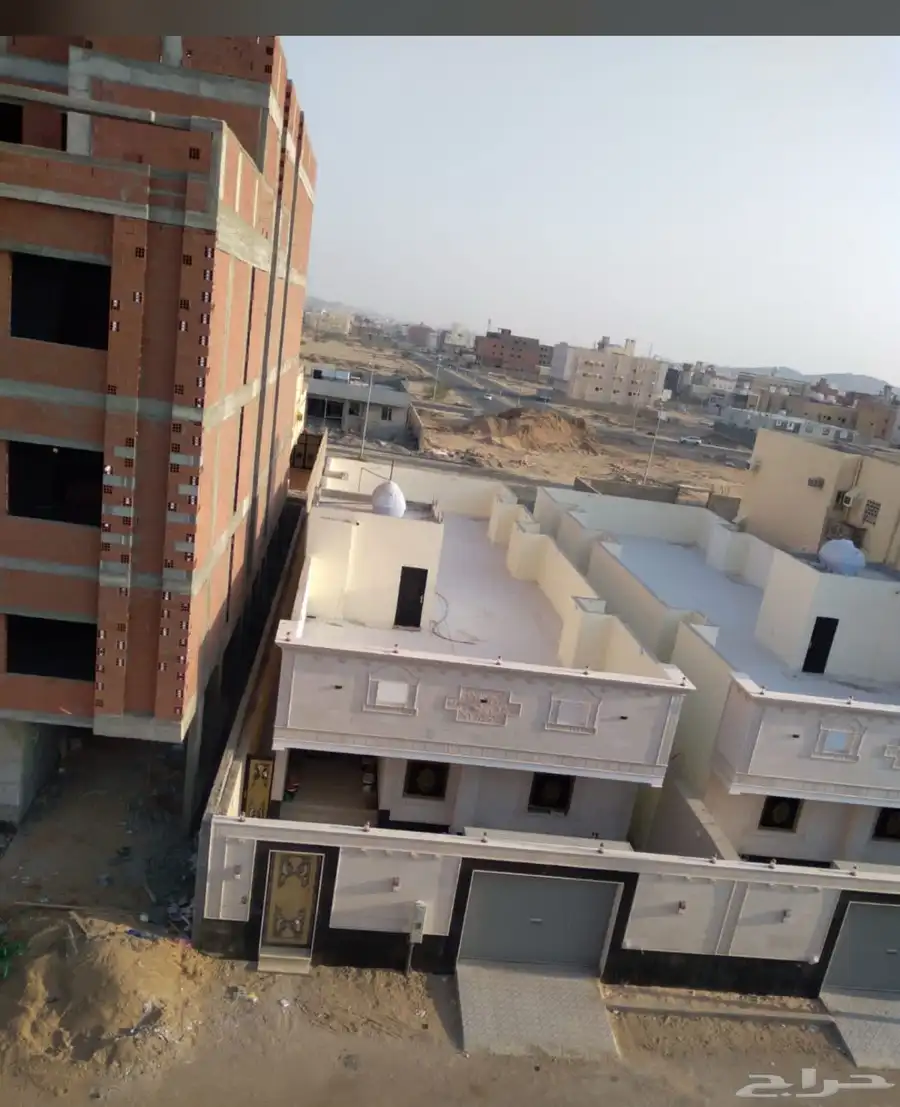 للبيع فلل وادور وشقق واراضي بمخطط من 1 ل 4 9
