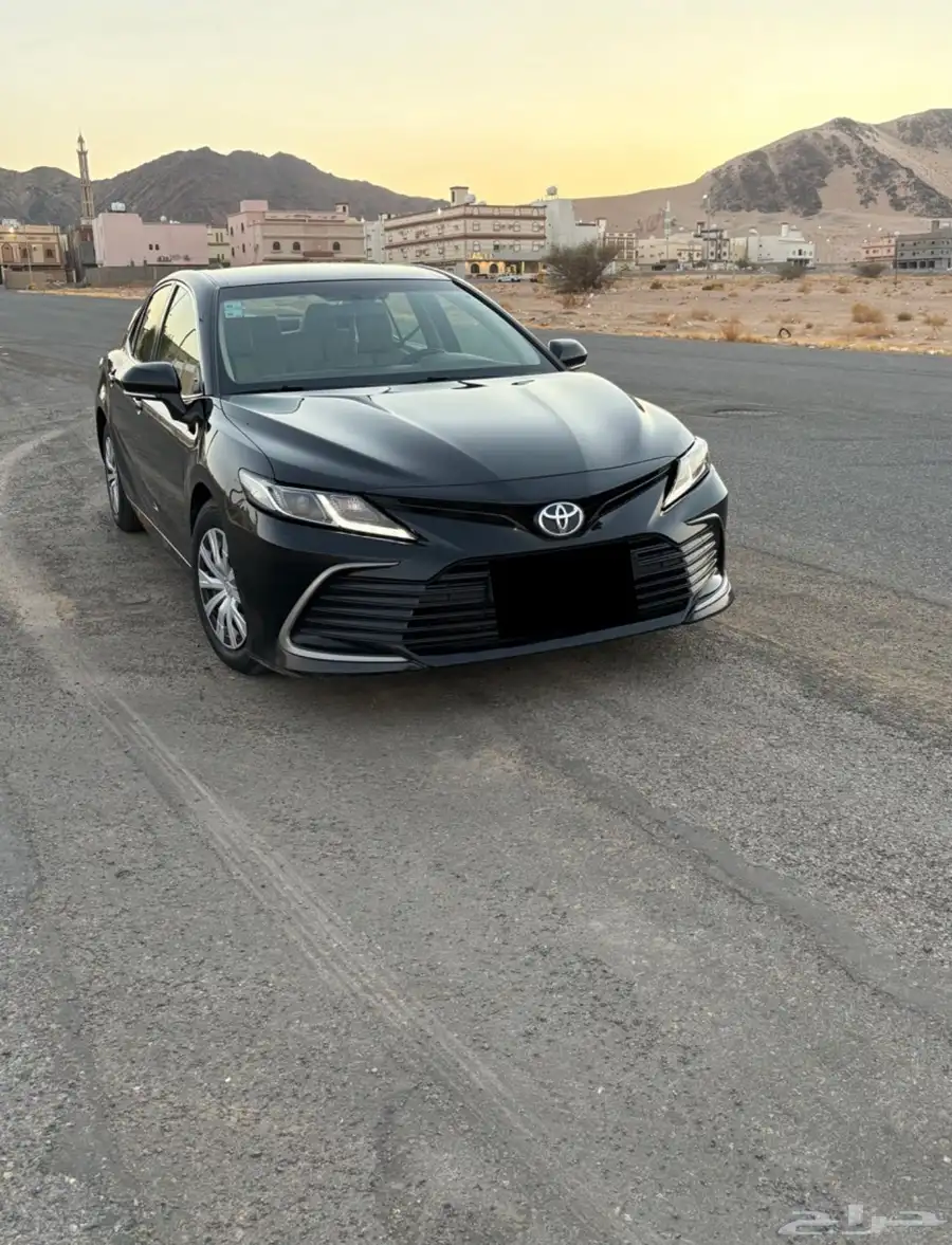 للبيع كامري 2021 استاندر أسود سعودي بودي بلد نظيفة جدا 1