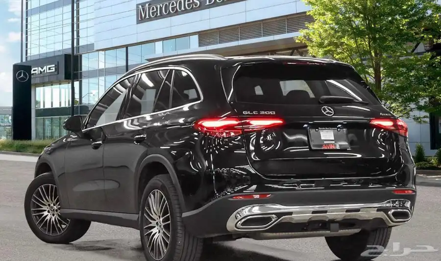 مرسيدس بنز GLC300 موديل 2024 3