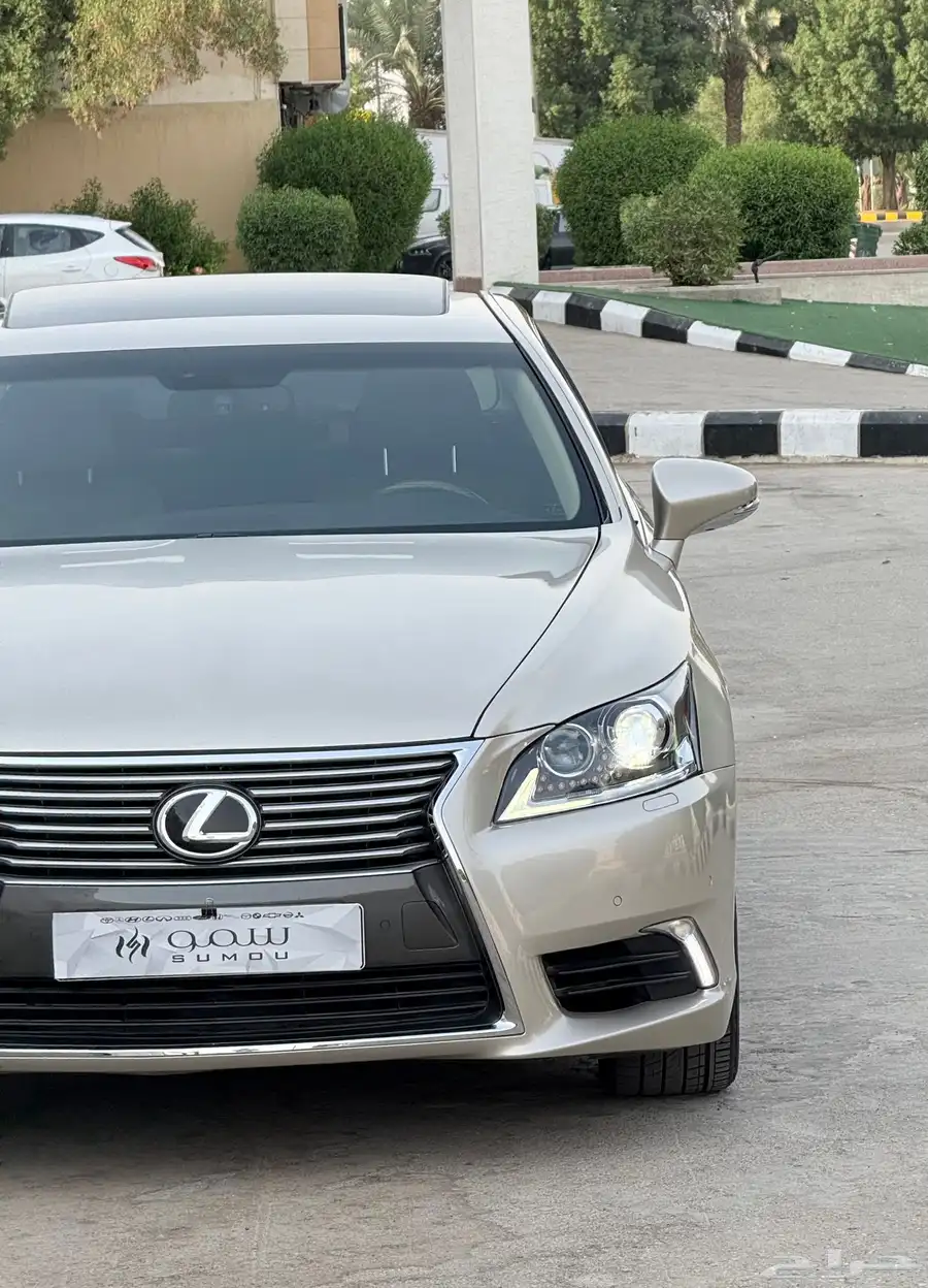 لكزس LS460 موديل 2013 4