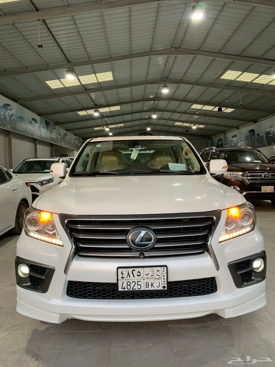 لكزس LX570 2015 0