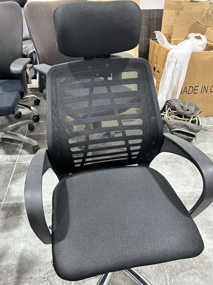 كراسي مكتب مريحة وعالية الجودة 35