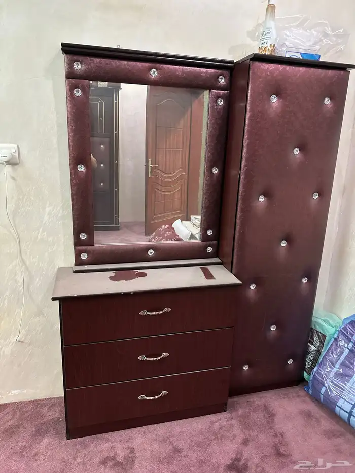 غرفة نوم كاملة شبه جديدة 9