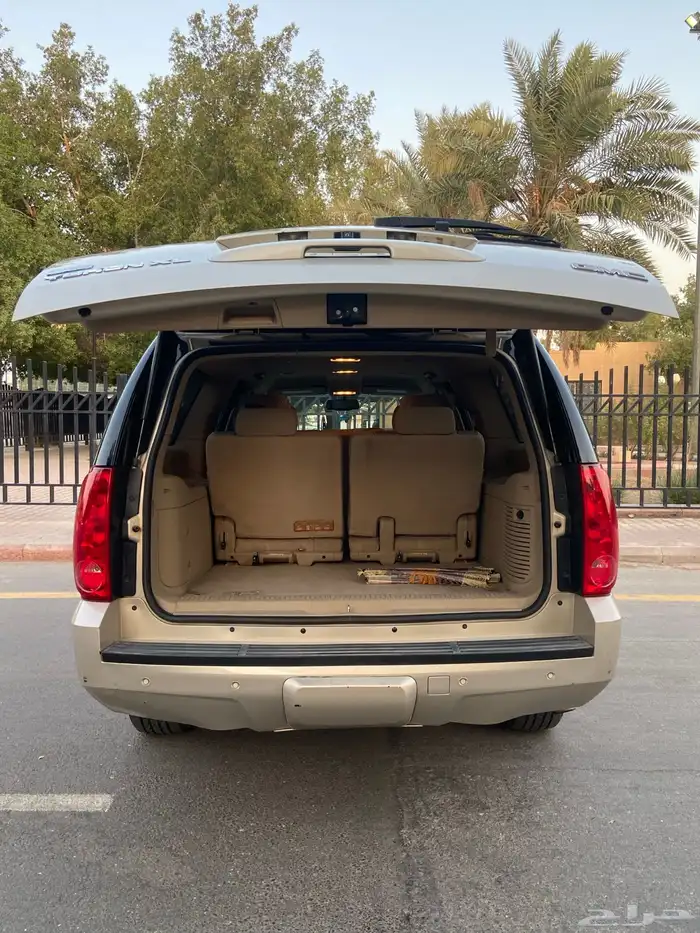 جي ام سي يوكن XL بدون دبل مخزن 2012 15