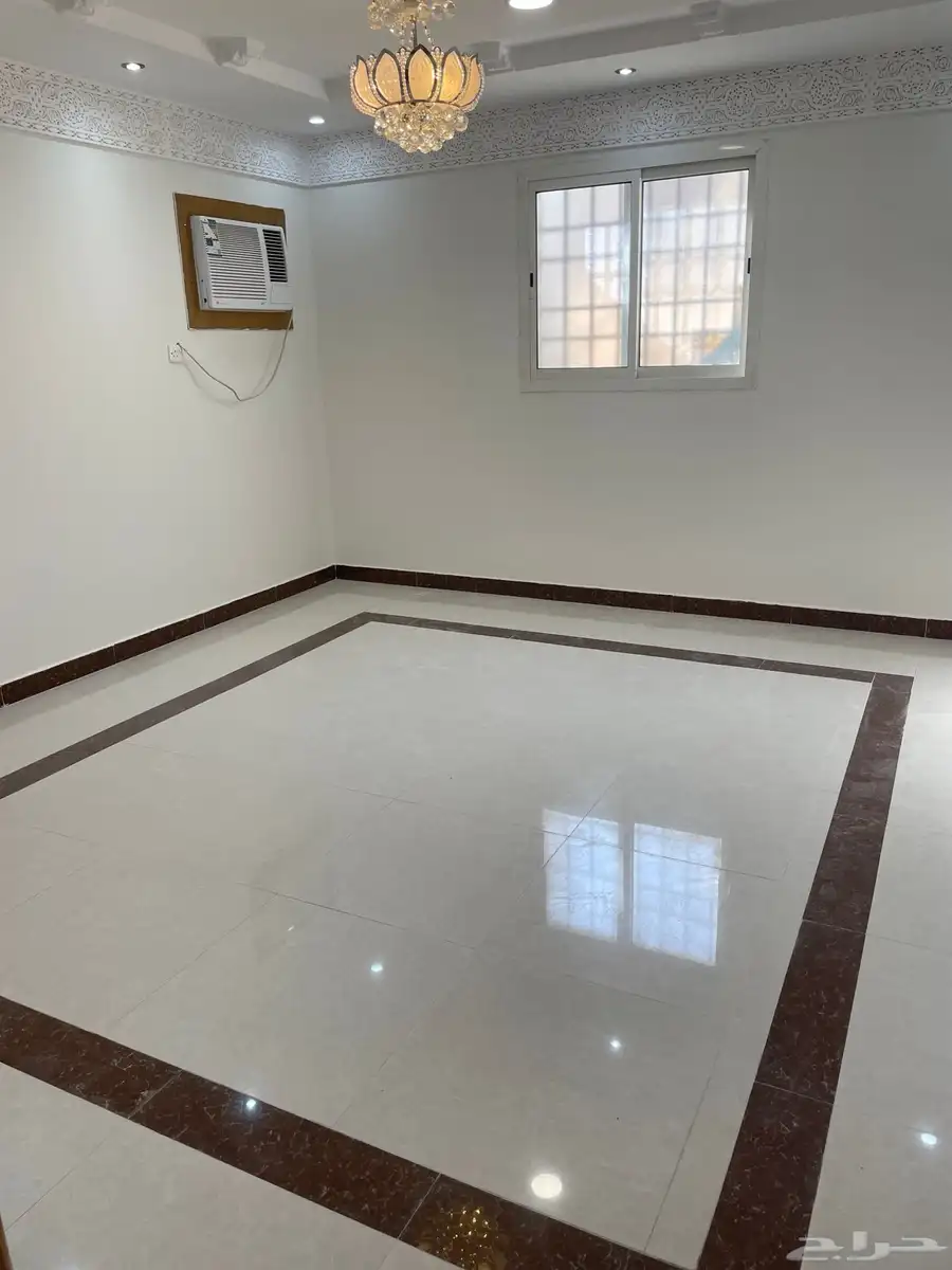 شقة سكنية في فيلا في الدور الثالث 14