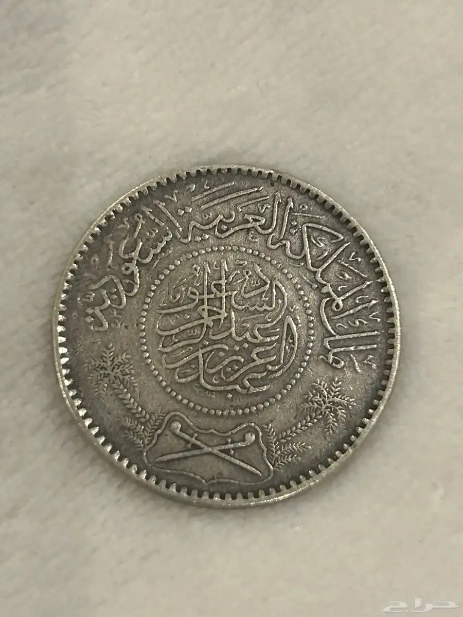 شاشات سيارة جمس و عقد اثري 14