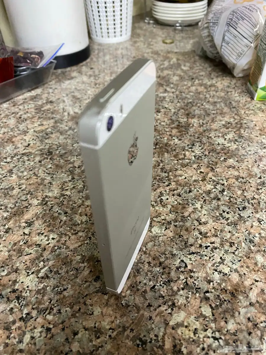 ايفون SE 2016 7