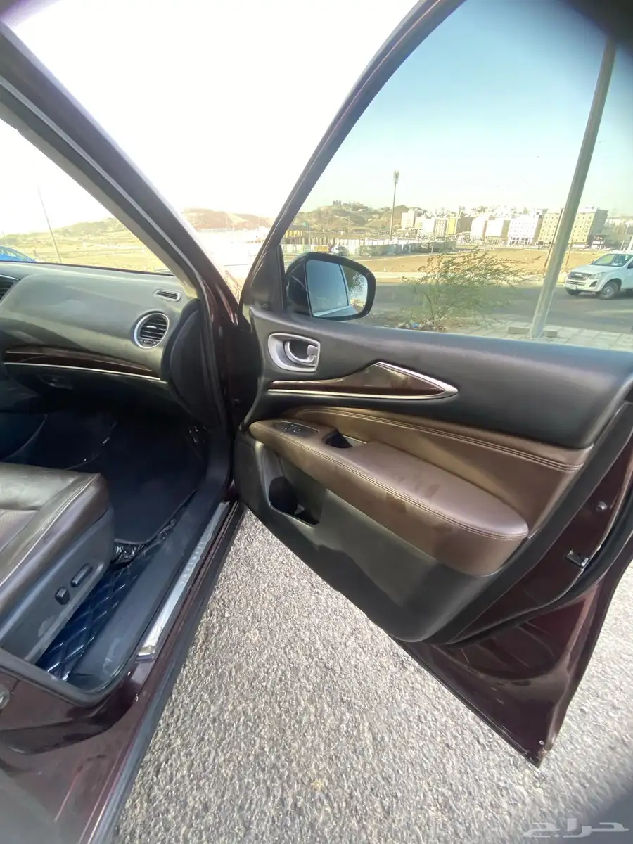 انفنتي QX60 موديل 2015 للبيع المستعجل 7