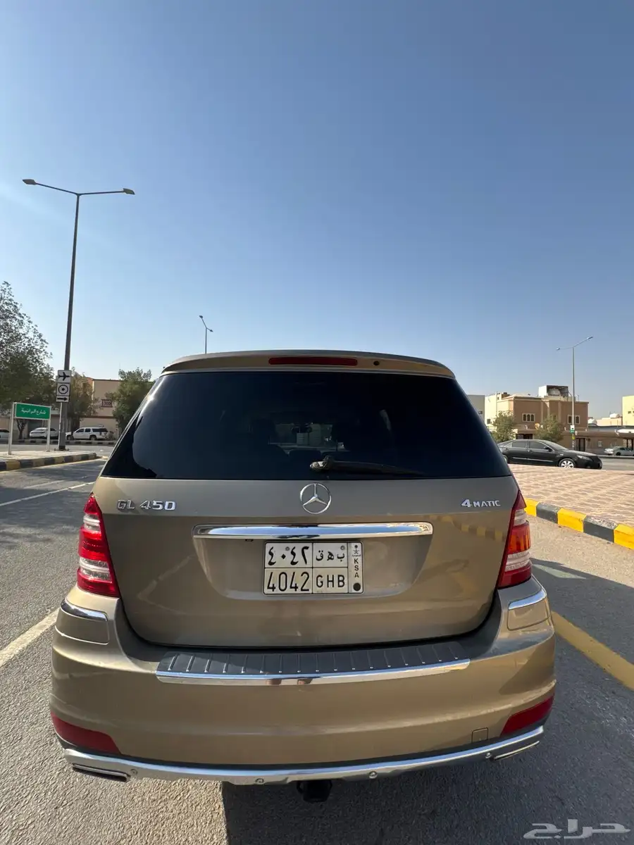 مرسيدس جيب GL450 class فل كامل بحالة الوكالة للبيع بسعر مغر 45