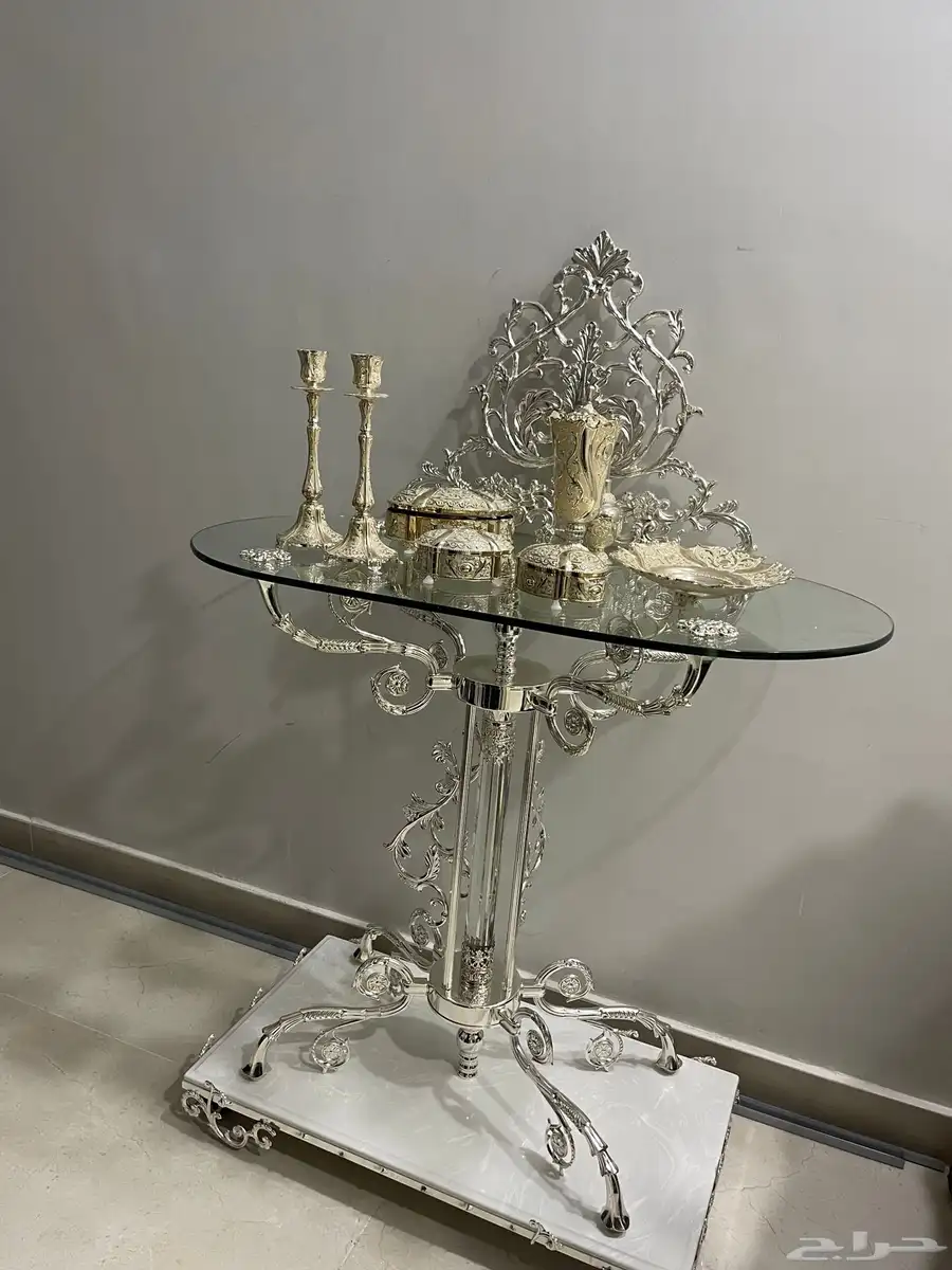عربية ملكة 0