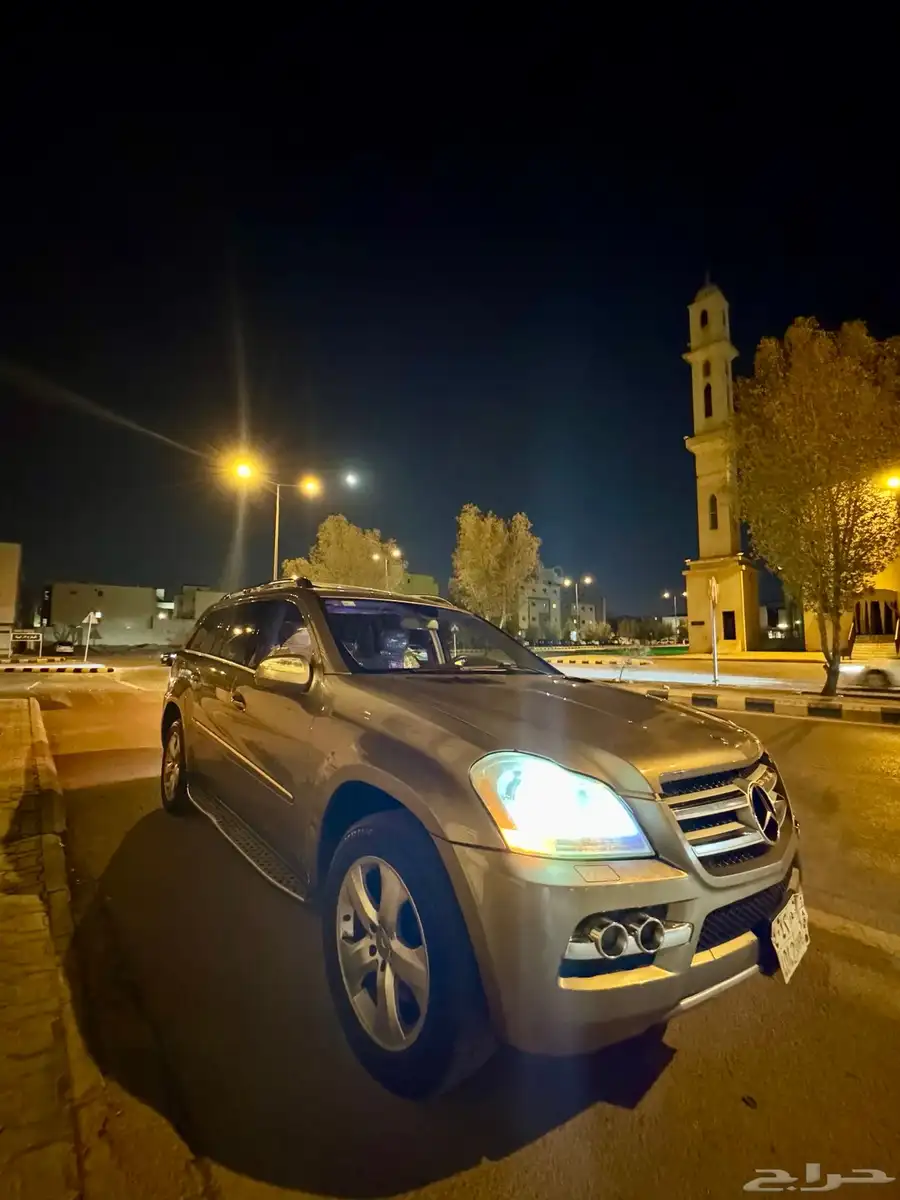 مرسيدس جيب GL450 class فل كامل بحالة الوكالة للبيع بسعر مغر 61