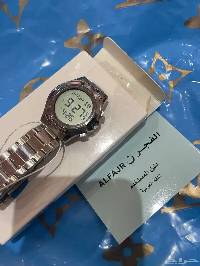 ساعة يد رقمية نسخةمن الفجر مقاومة للماء طراز WR-02 للرجال 8