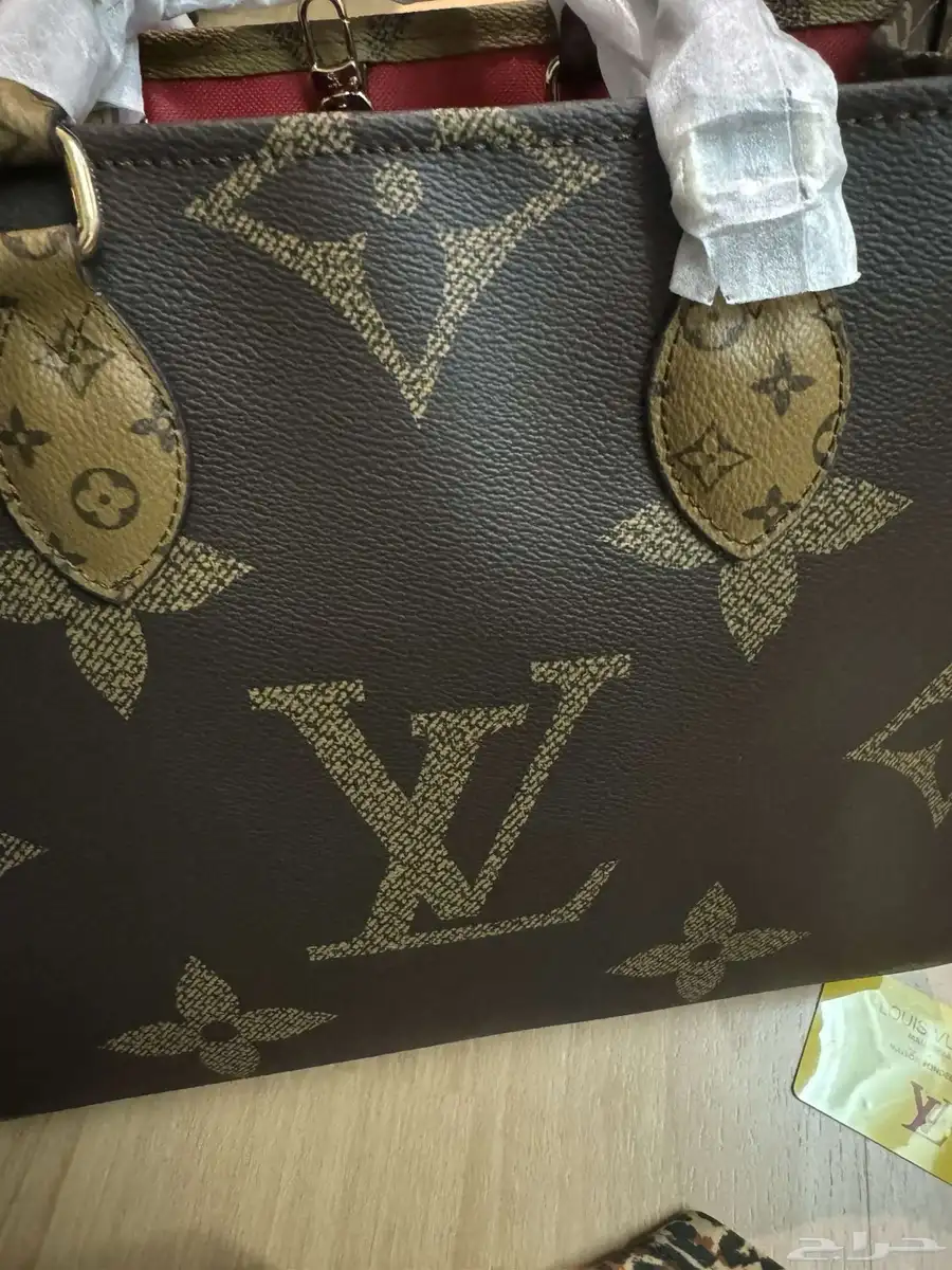 للبيع شنطه Louis Vuitton 3