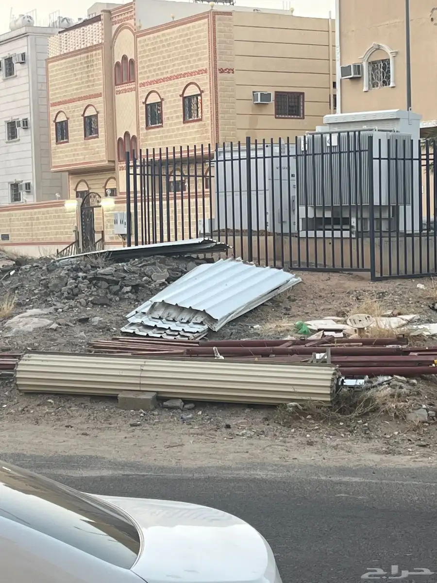 بايكه وكراج مع بعض للبيع 0