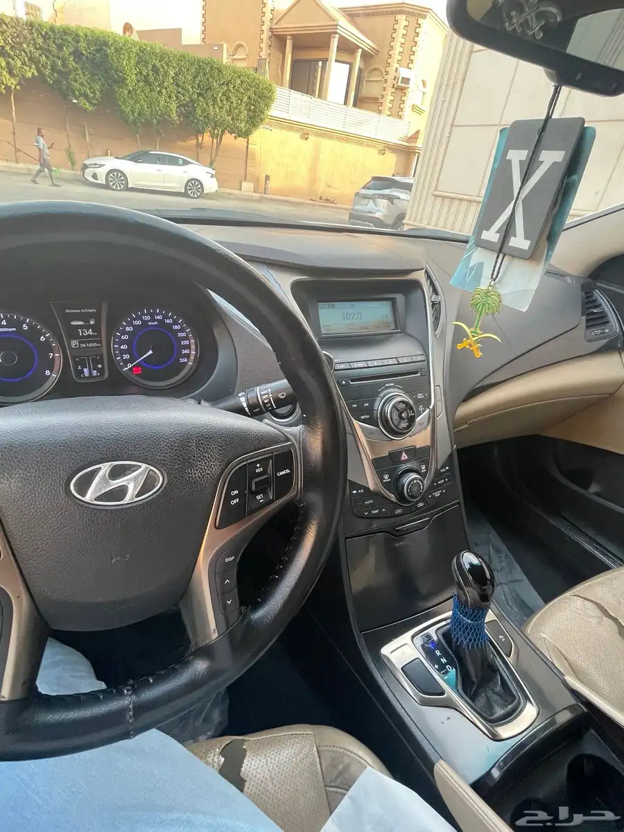 هيونداي ازيرا 2014 1