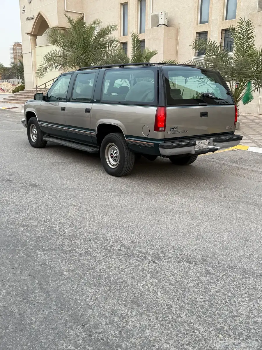 جمس 98 ماشي 88 الف GMC 4