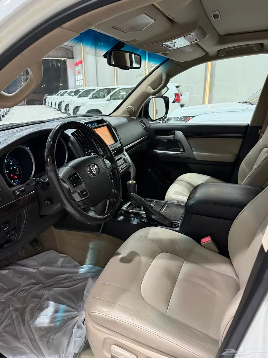 لاندكروزر VXR.2010 سعودي فل كامل تم البيع تم البيع 6
