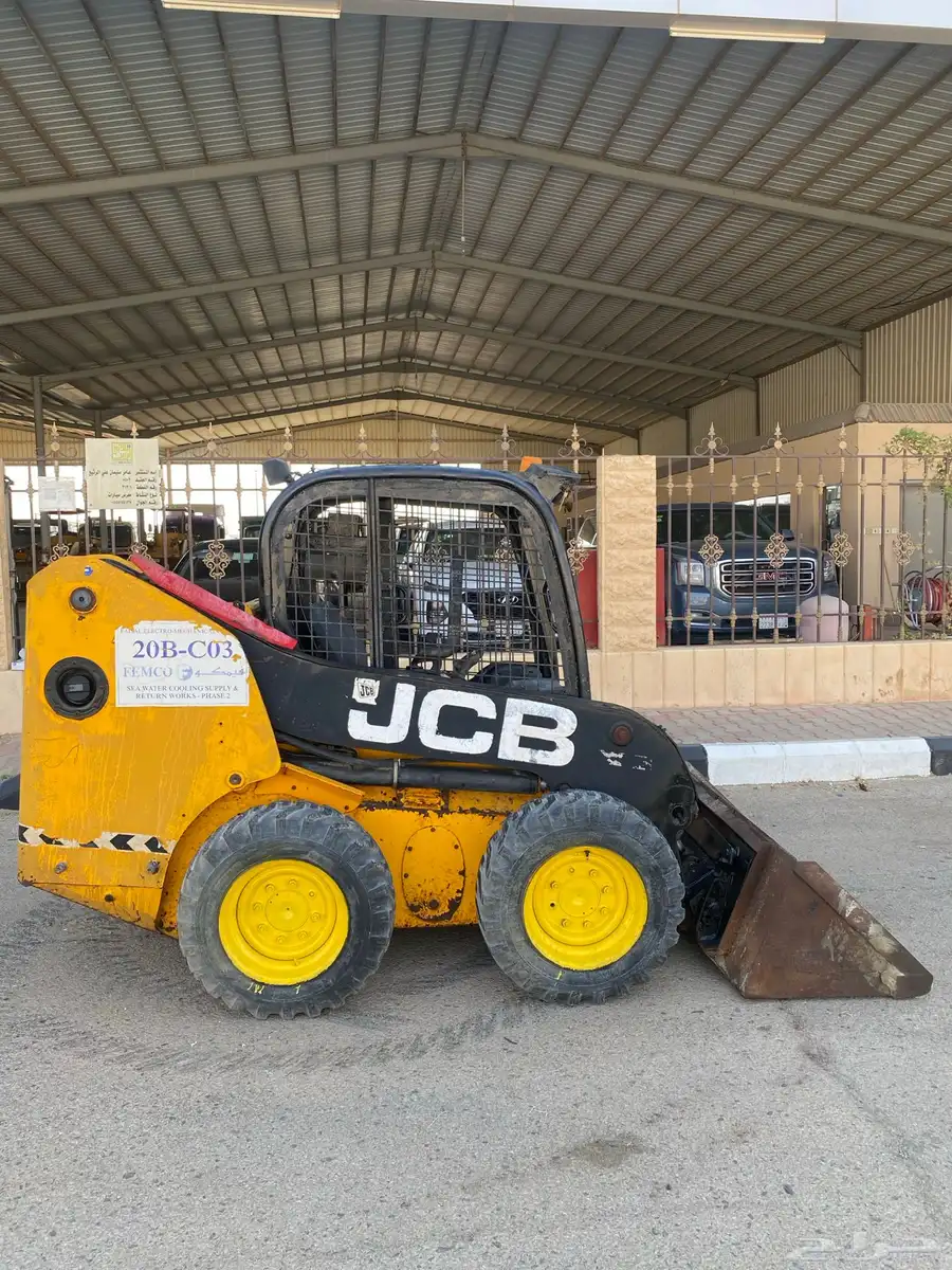 بوبكات JCB 2011 للبيع نضيف 5