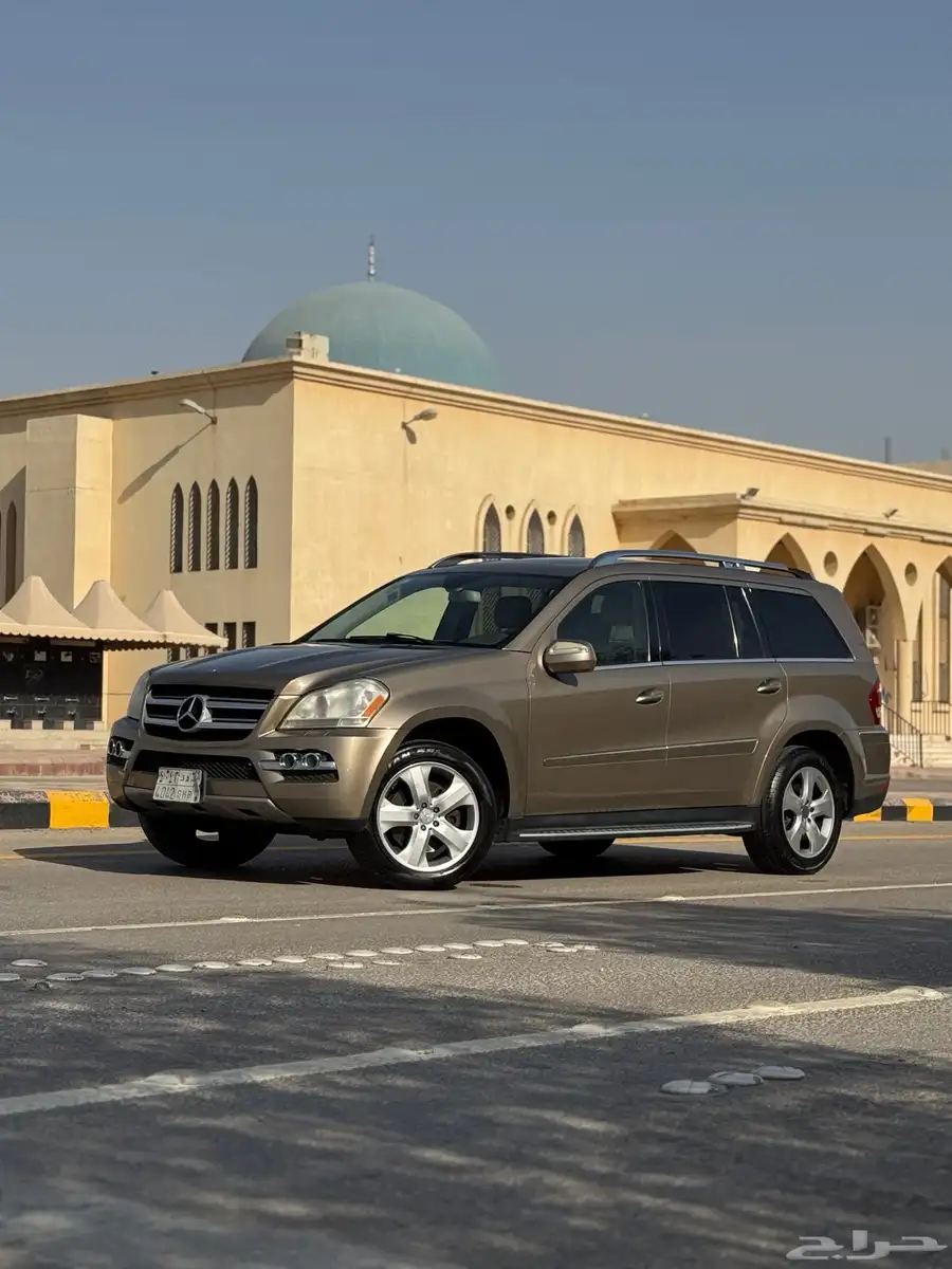 مرسيدس جيب GL450 class فل كامل بحالة الوكالة للبيع بسعر مغر 7