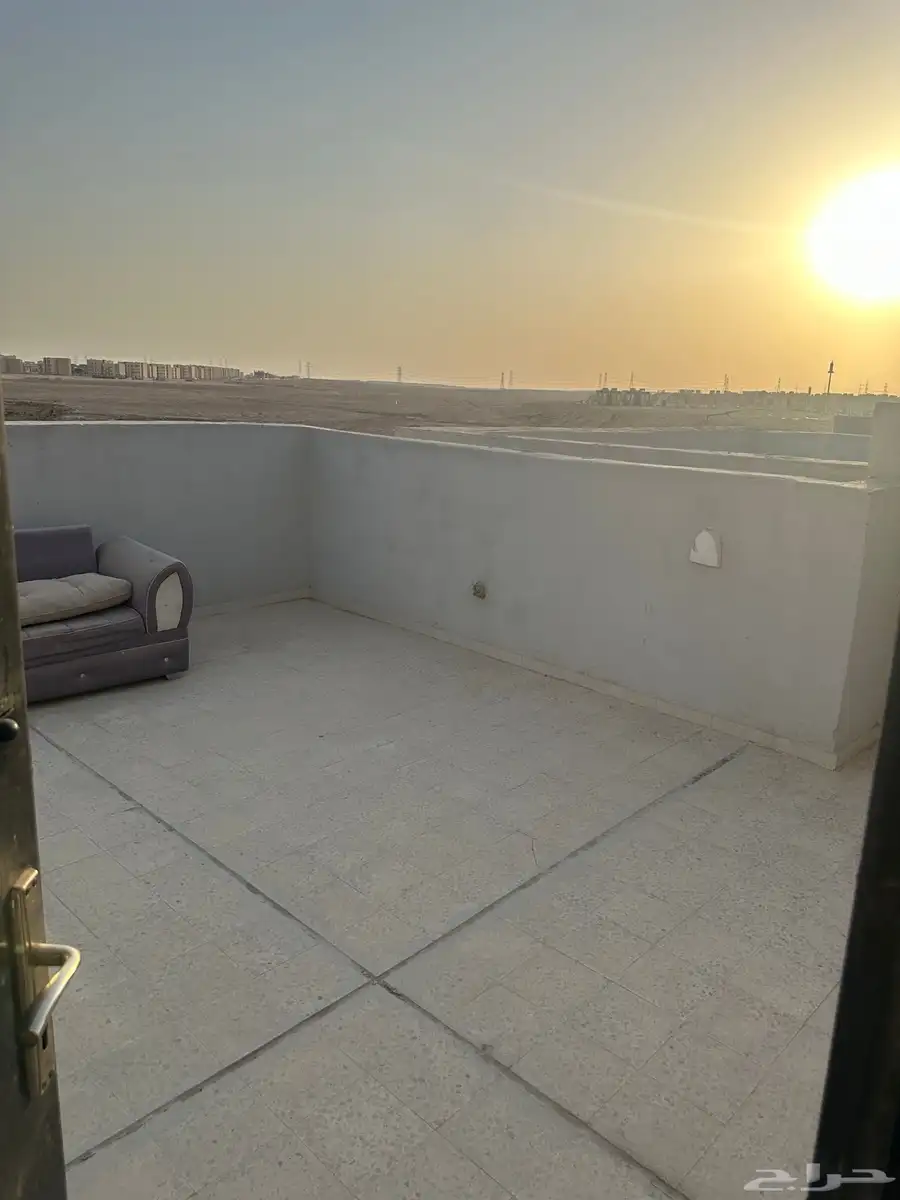 فله للبيع حي بدر 16