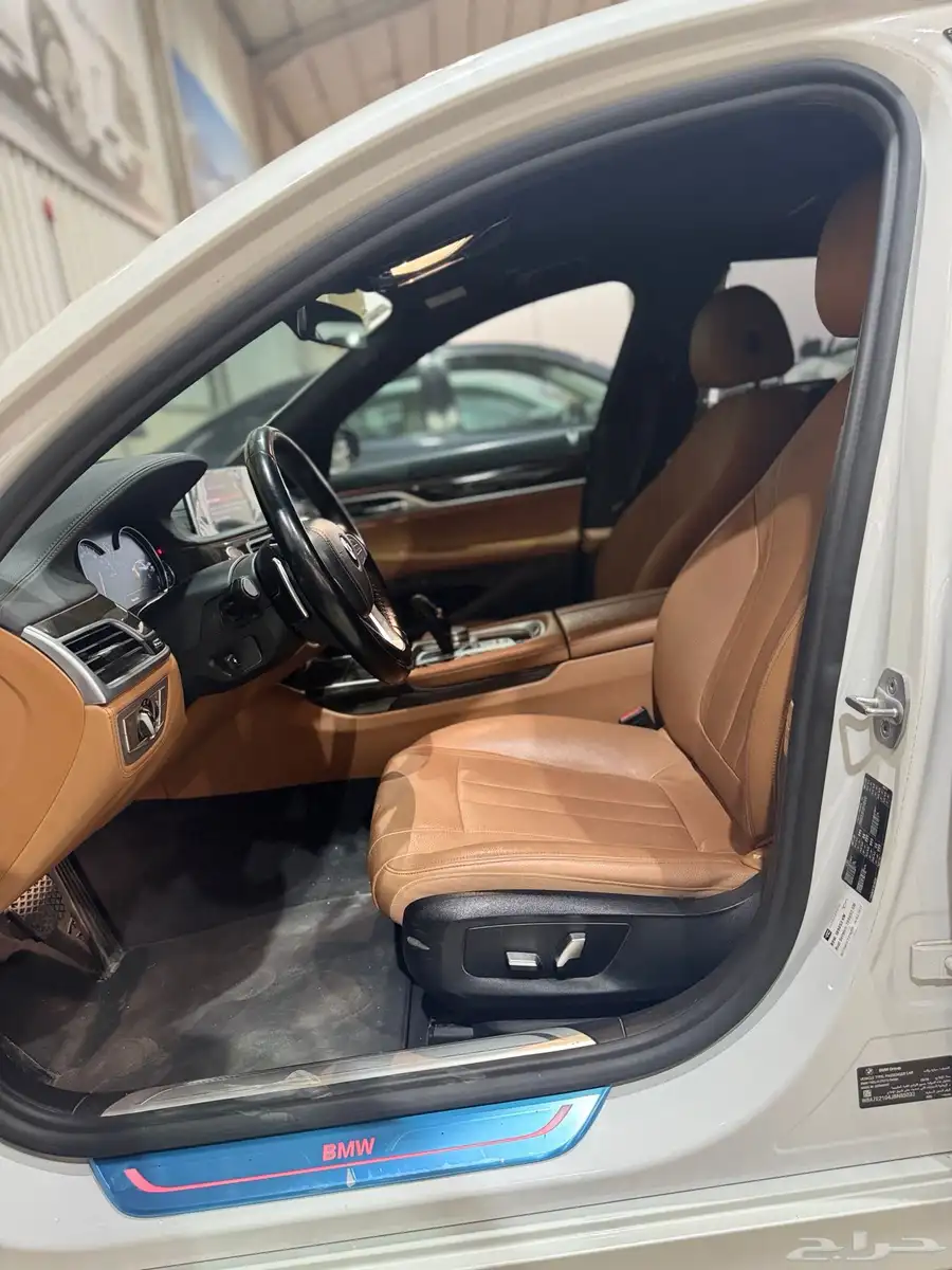 بي ام دبليو 2018 Li 740 8