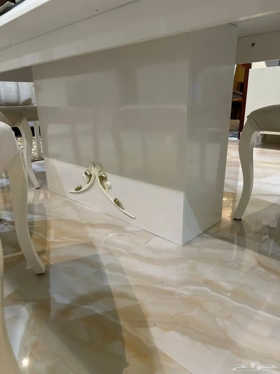 طاولة طعام 7