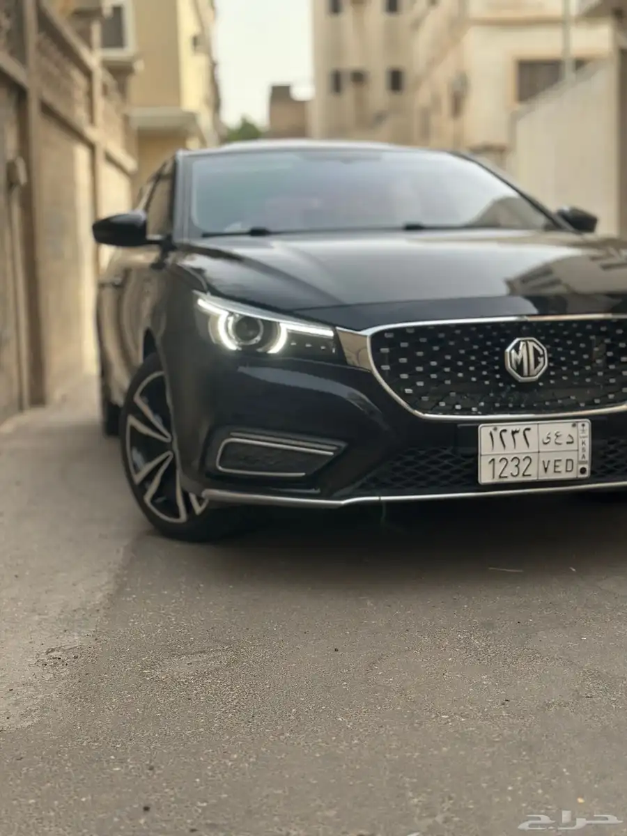 سياره ام  ي بحاله الزيرو 80 ك 8
