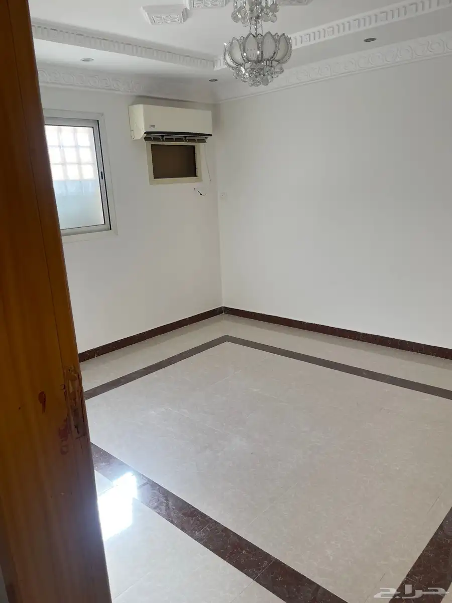 شقة سكنية في فيلا في الدور الثالث 4