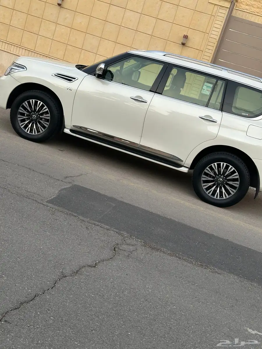 باترول بلاتينيوم 2016 v8 مكينة 320 5