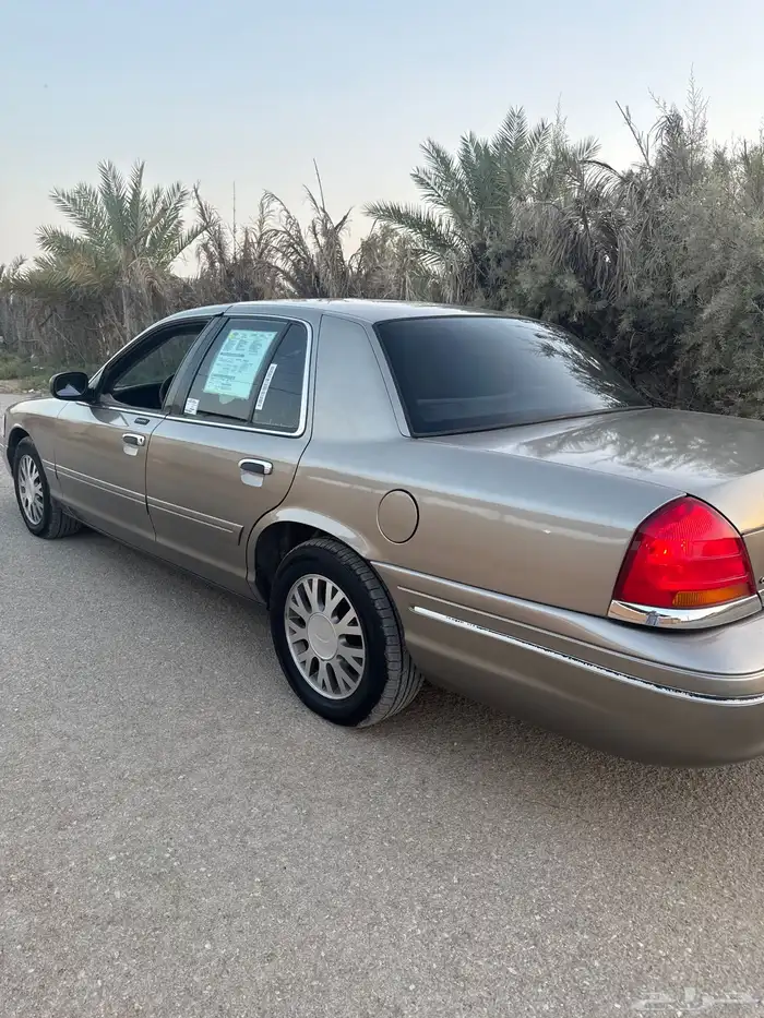 كراون فكتوريا 1