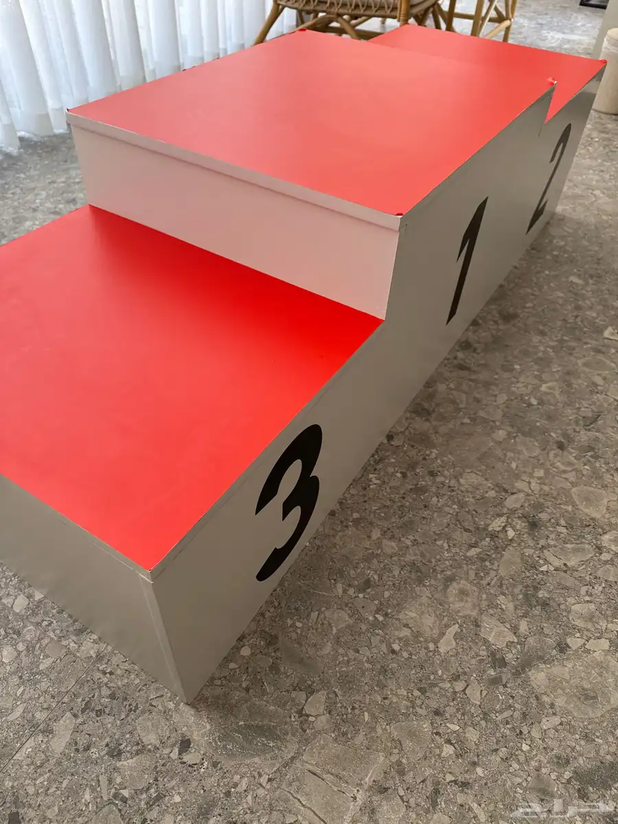 منصة للسباقات 2