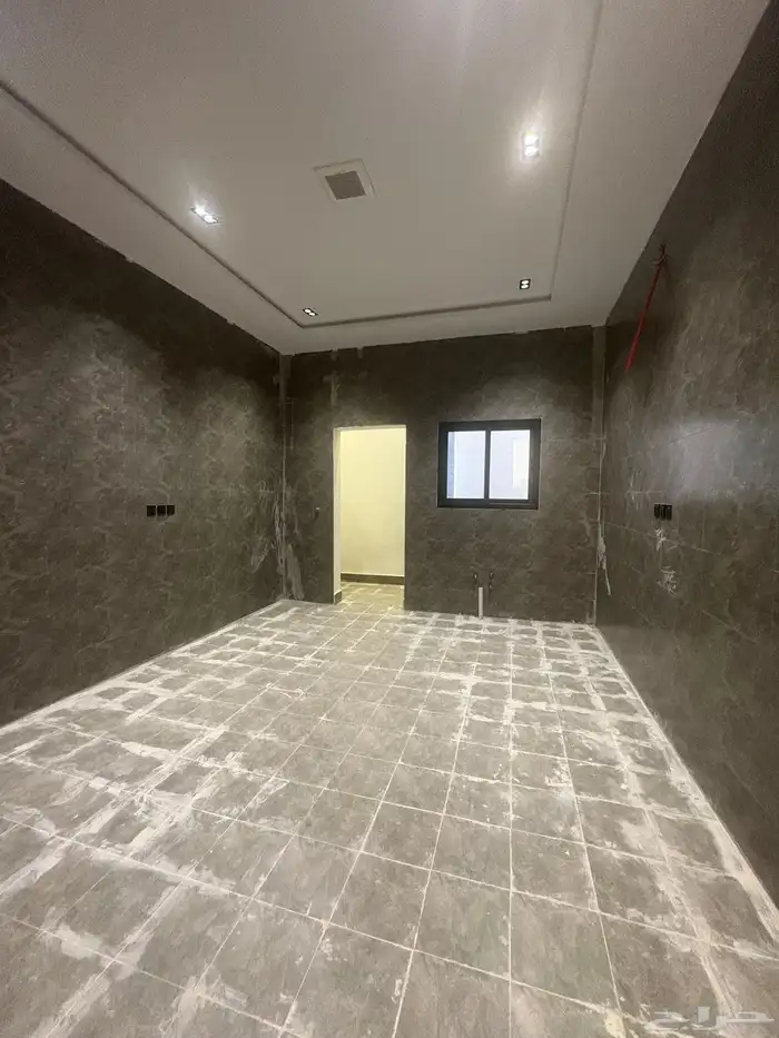 فيلا جديده للايجار حي طويق 2
