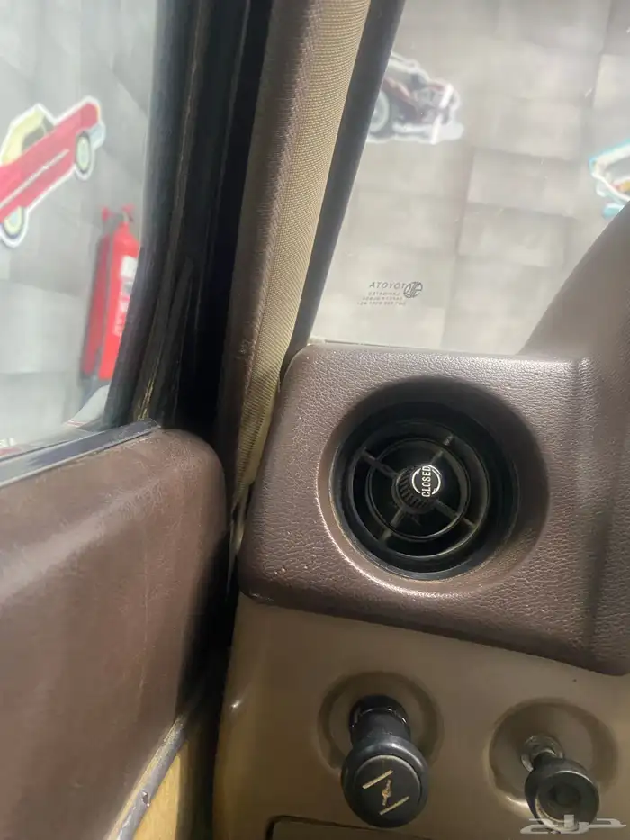صالون لاندكروزر 1984 قطري كلاسيك 8