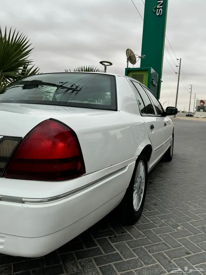 فورد ماركيز 2011 5