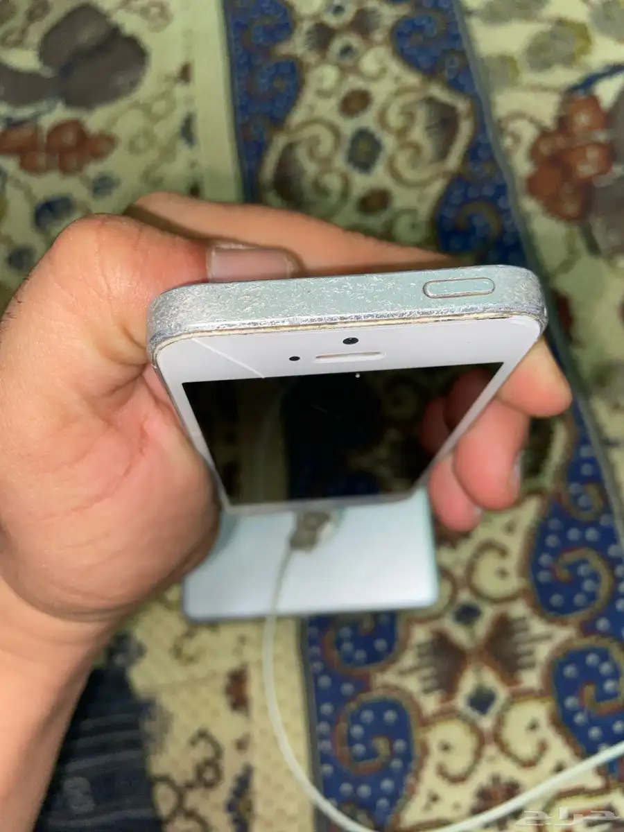 البيع أيفونات قديمه 4