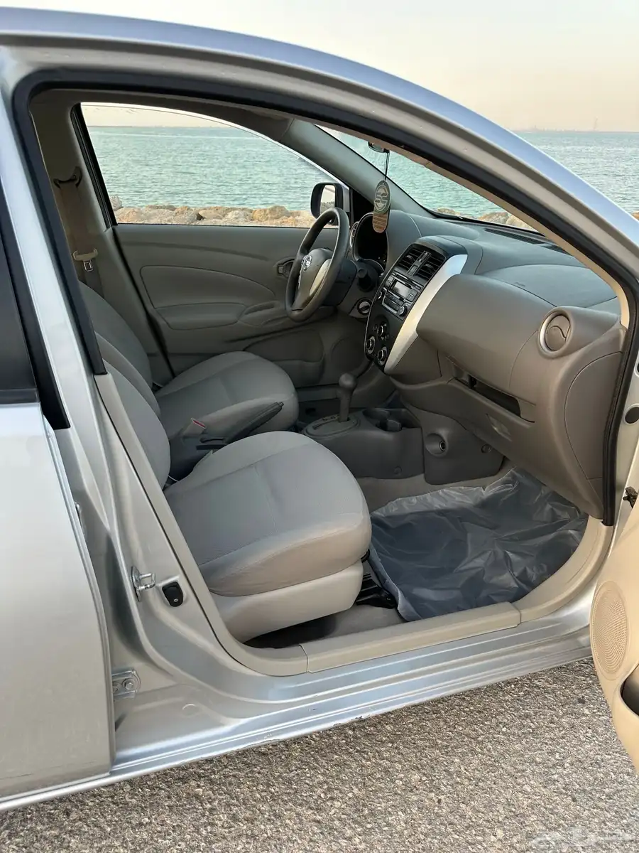 للبيع نيسان صني 2018 NISSAN Sunny 15