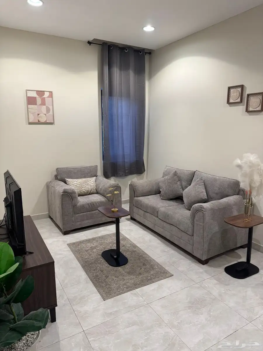 للإيجار سويتات واستديو الخبر الجنوبية شهري 14