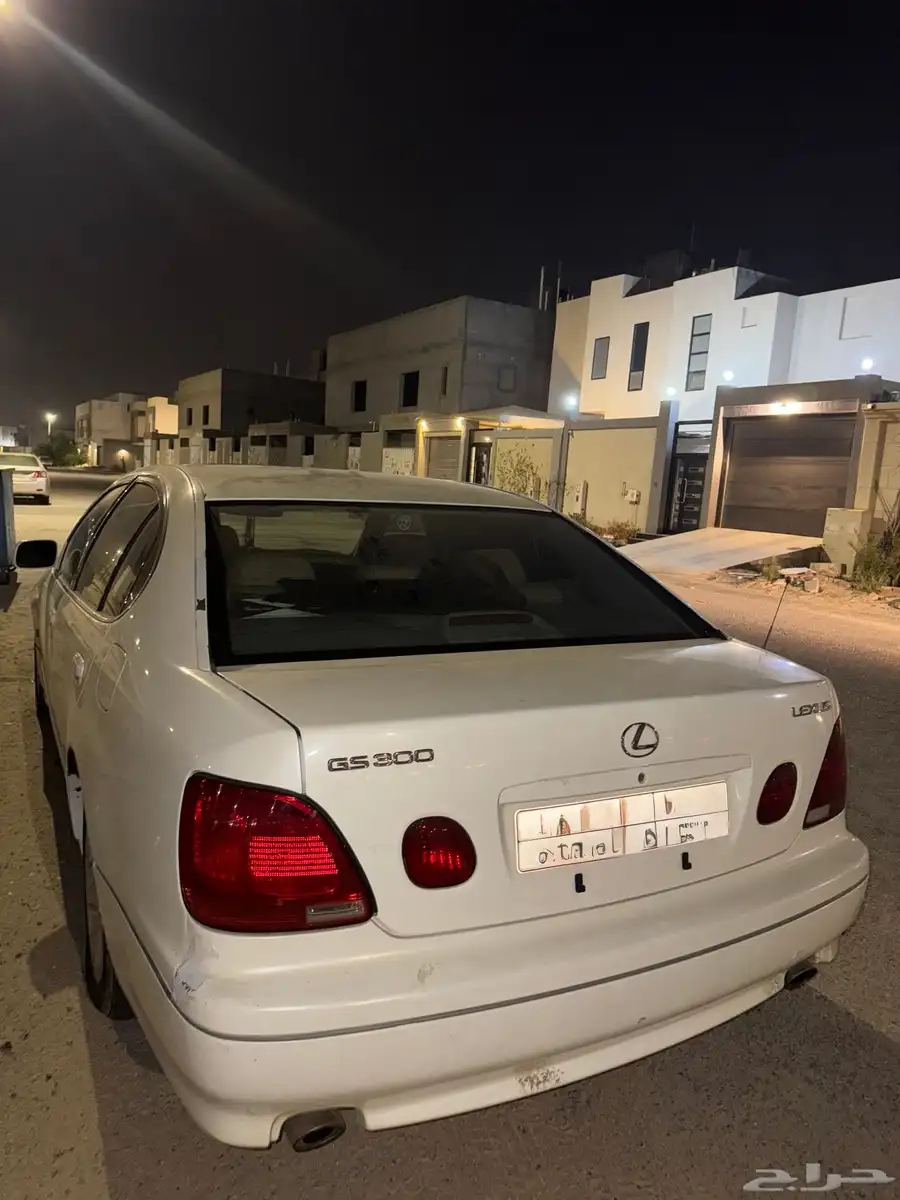 لكزس 2001 Gs للبيع على سوم الموقع القطيف 4