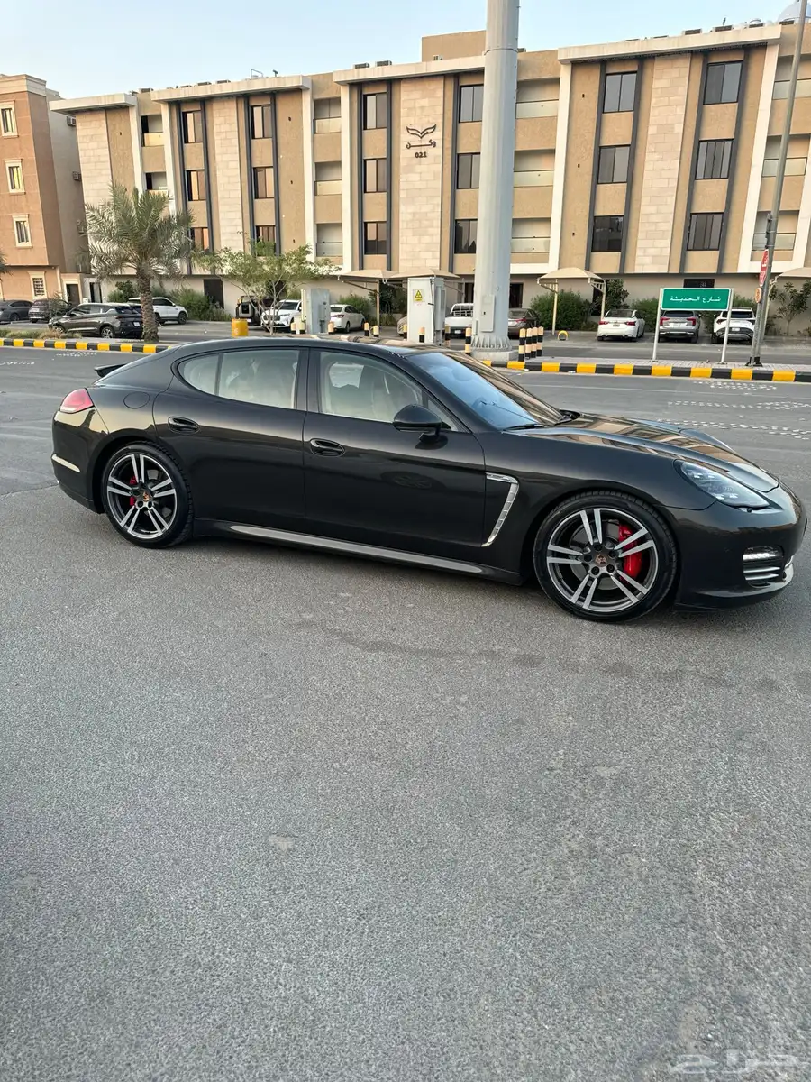 بورش باناميرا 2013 11