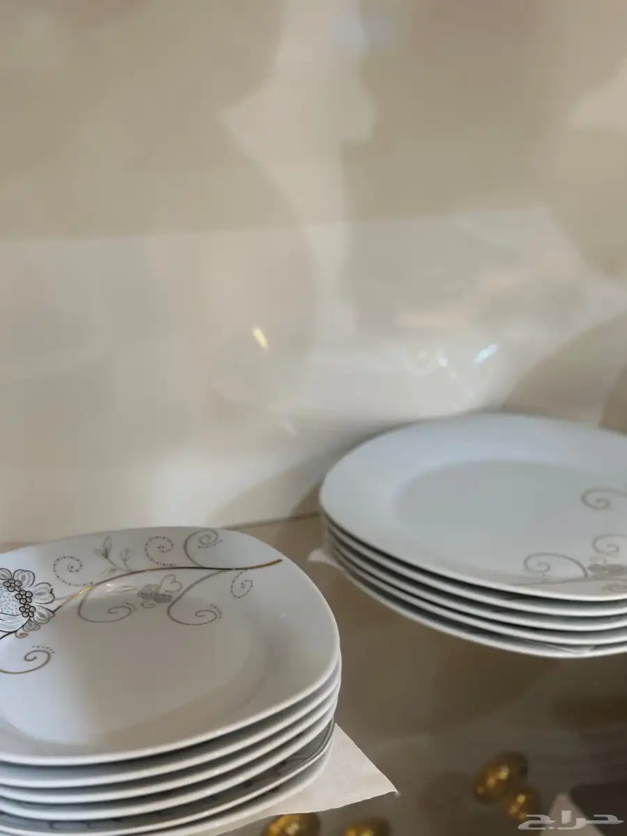 طاولة طعام 10