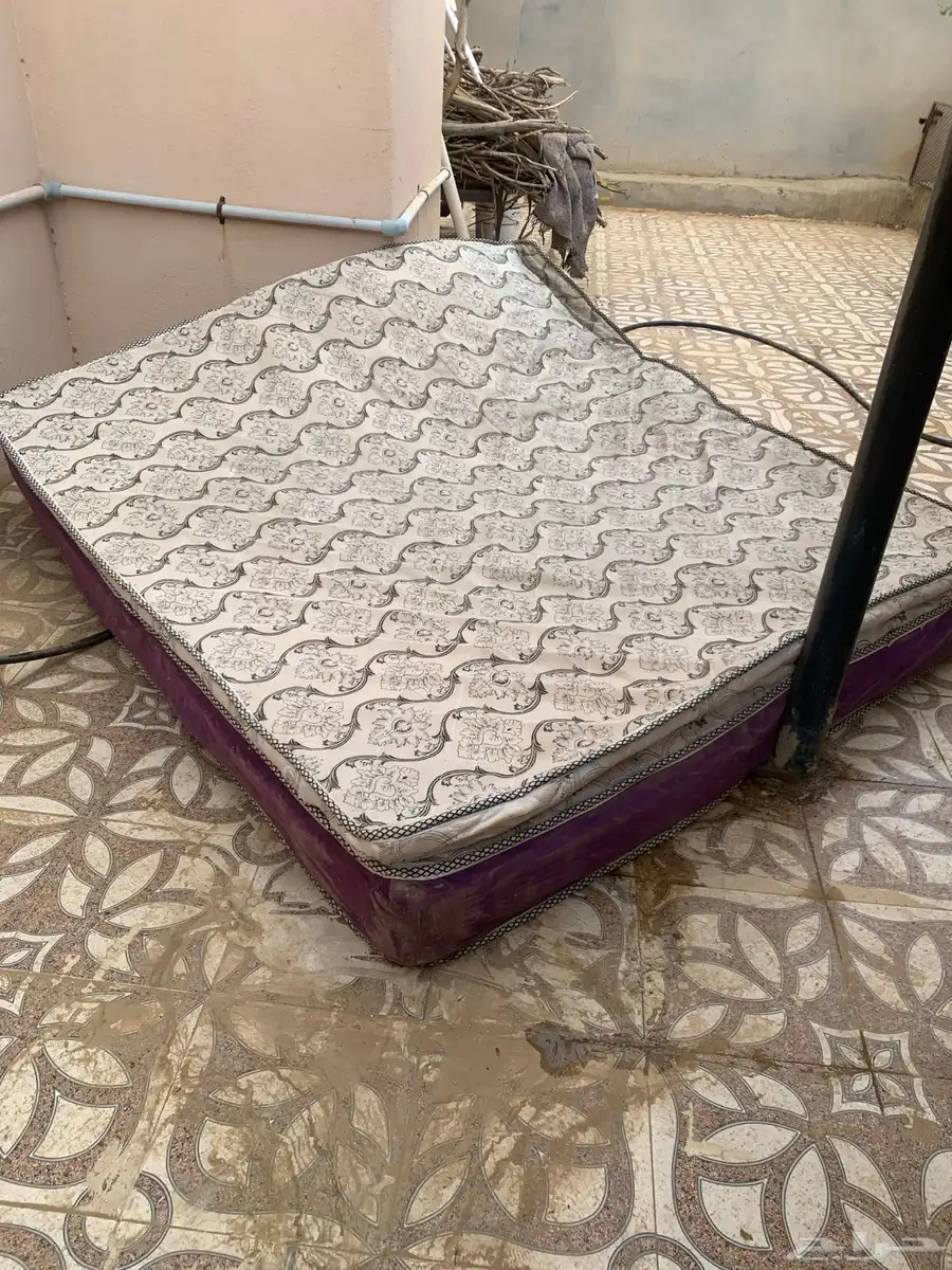طراحه نفرين لوجه الله 0