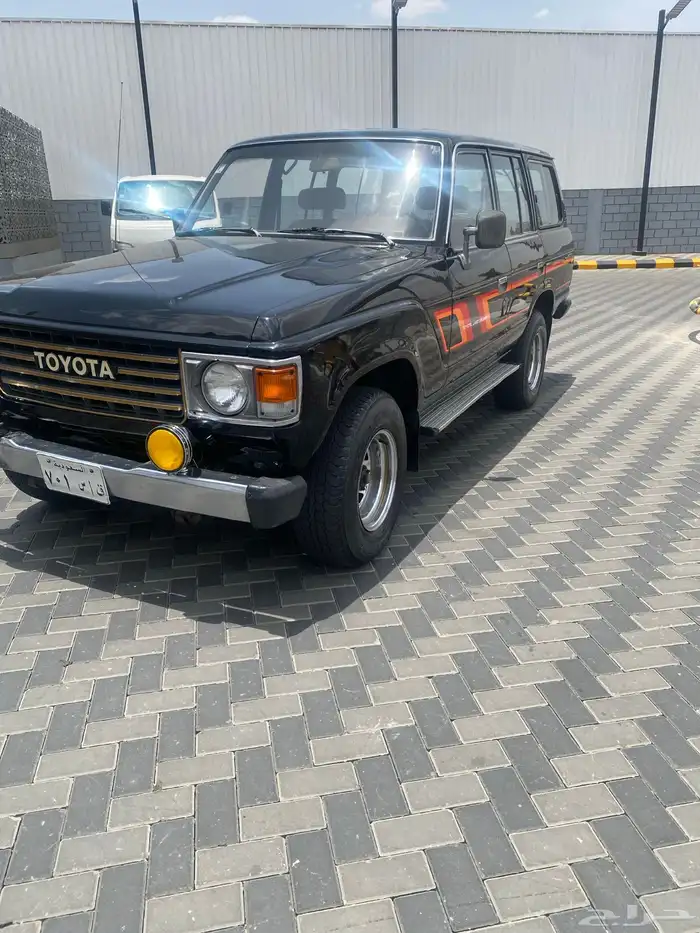 صالون لاندكروزر 1984 قطري كلاسيك 0