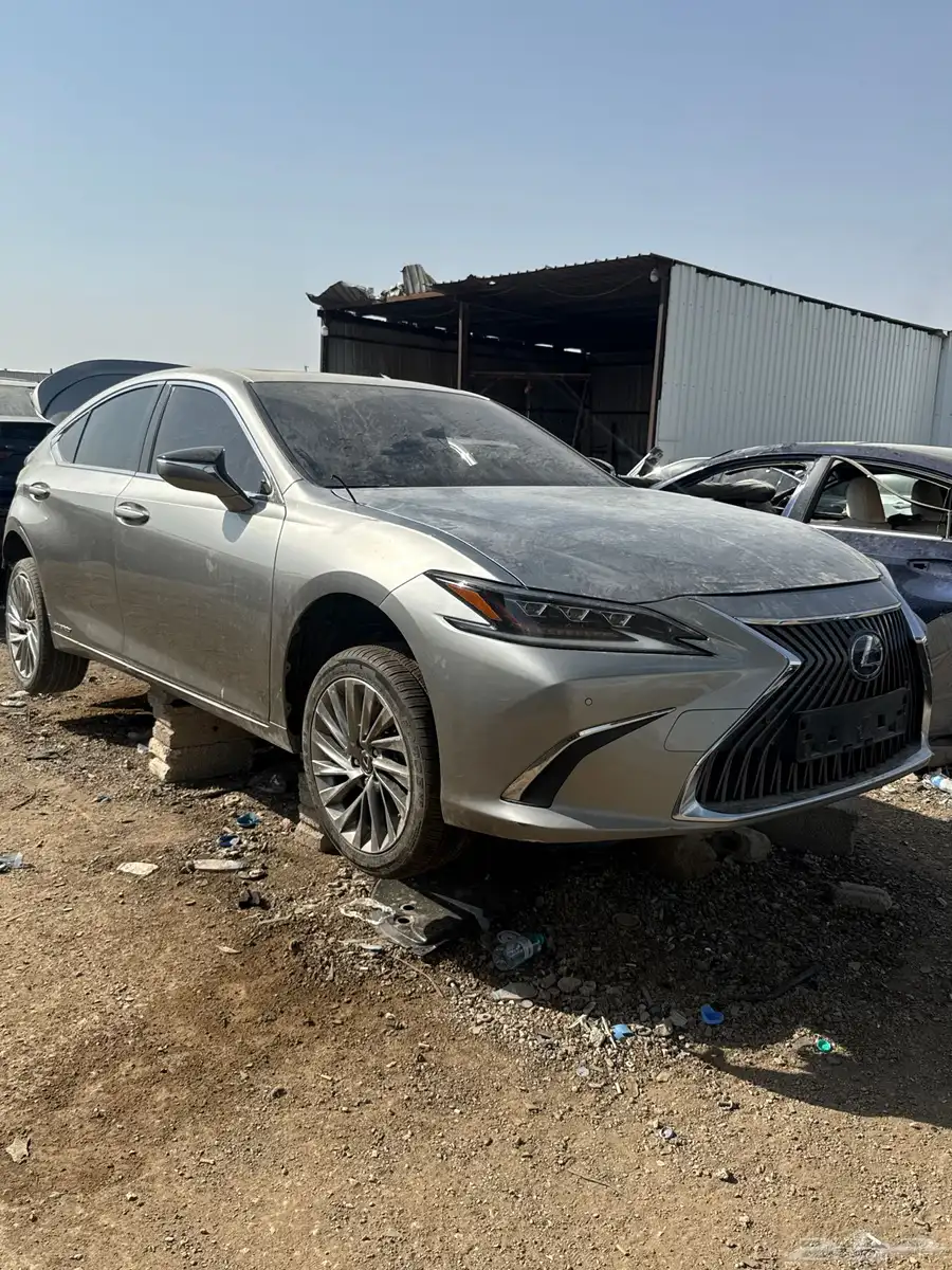 قطع غيار لكزس 1