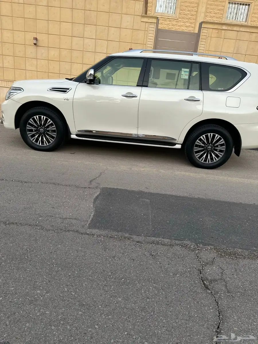 باترول بلاتينيوم 2016 v8 مكينة 320 4