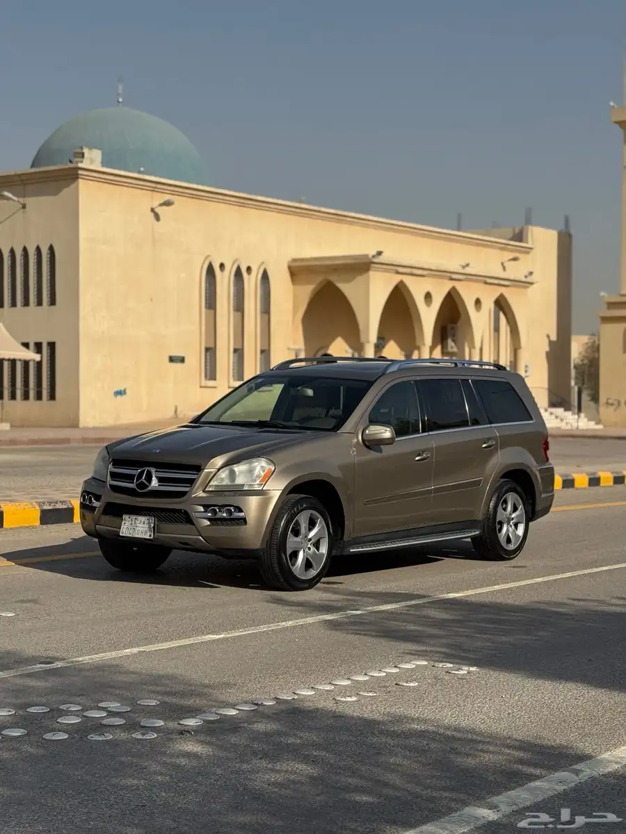 مرسيدس جيب GL450 class فل كامل بحالة الوكالة للبيع بسعر مغر 49